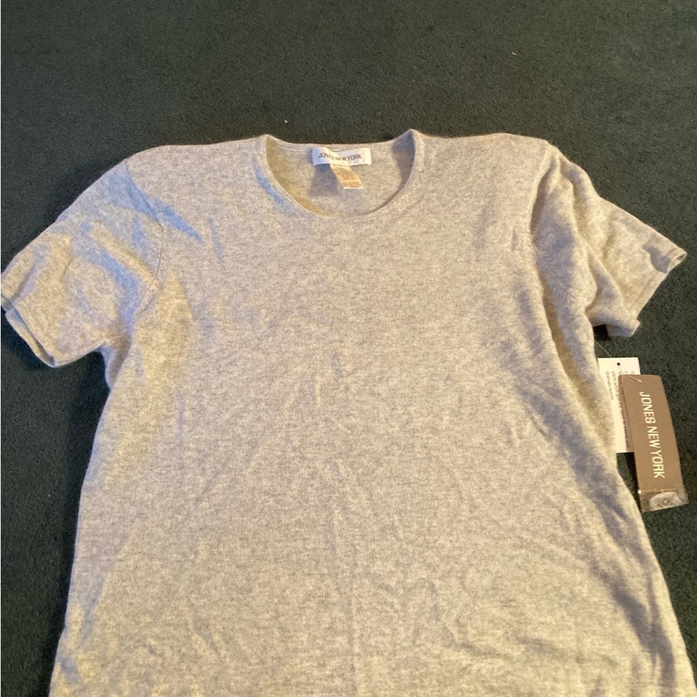 Jones New York women’s size L rayon angora nylon wool short sleeved sweater